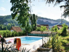 Отель Lovely family home near St Cirq La Popie with private pool  Креголь